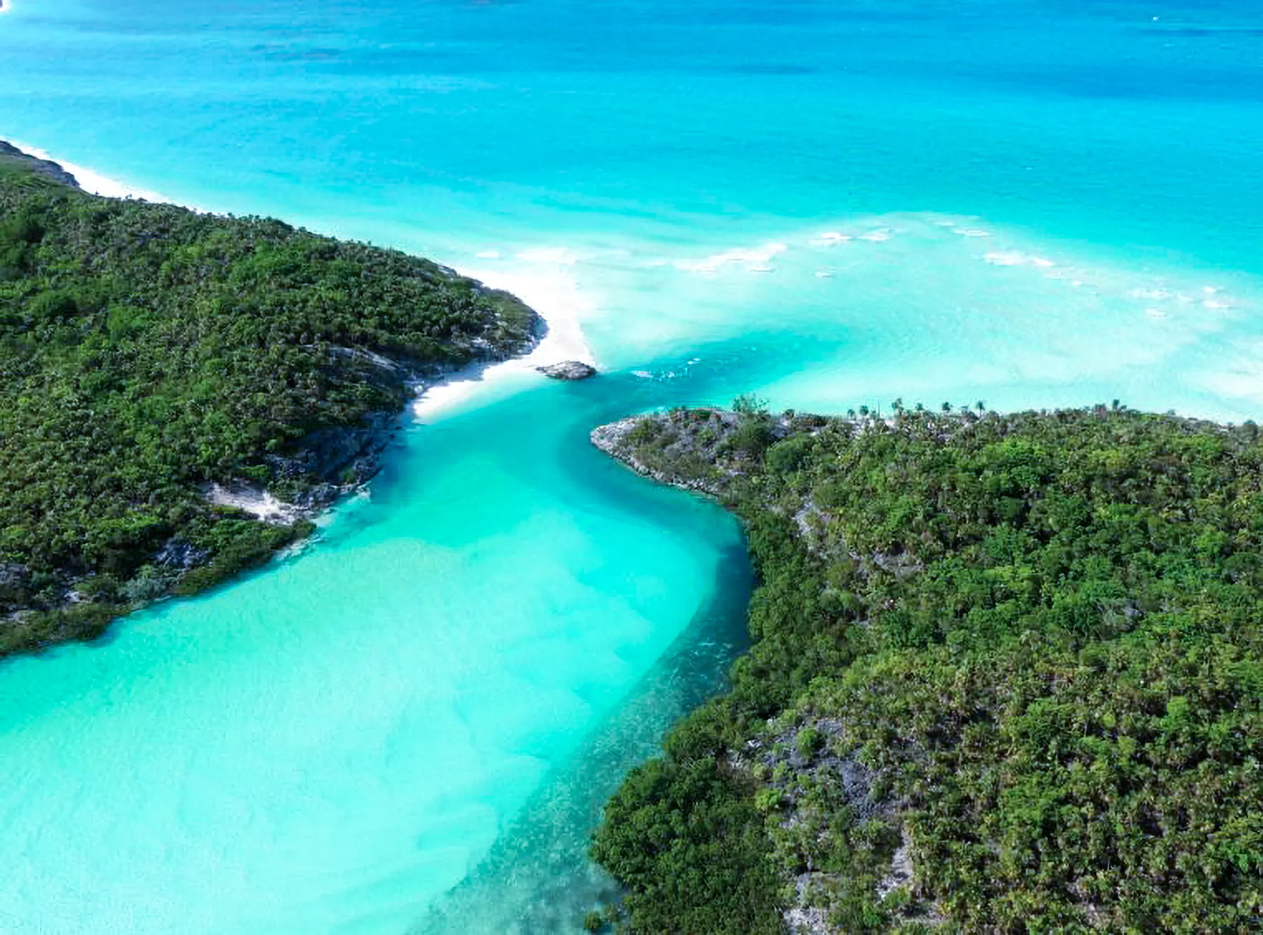 The Washing Machine tidal surge channel at Shroud Cay, Exuma Land and Sea Park